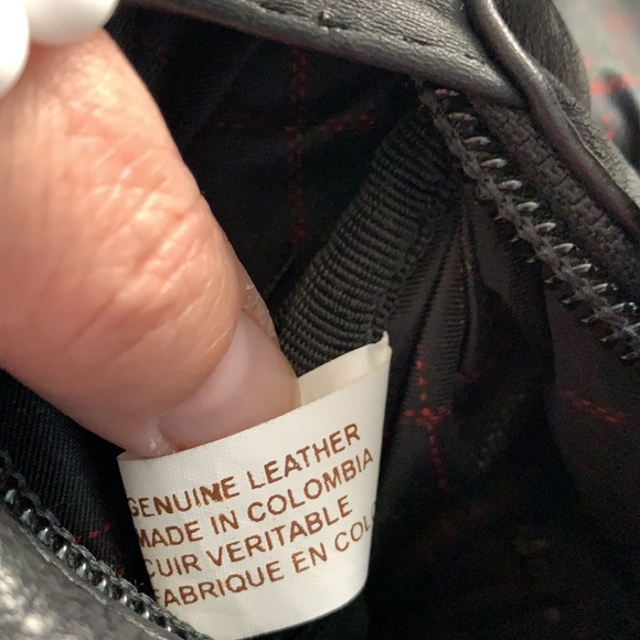 Queros Leather Briefcase - Picture 8 of 8